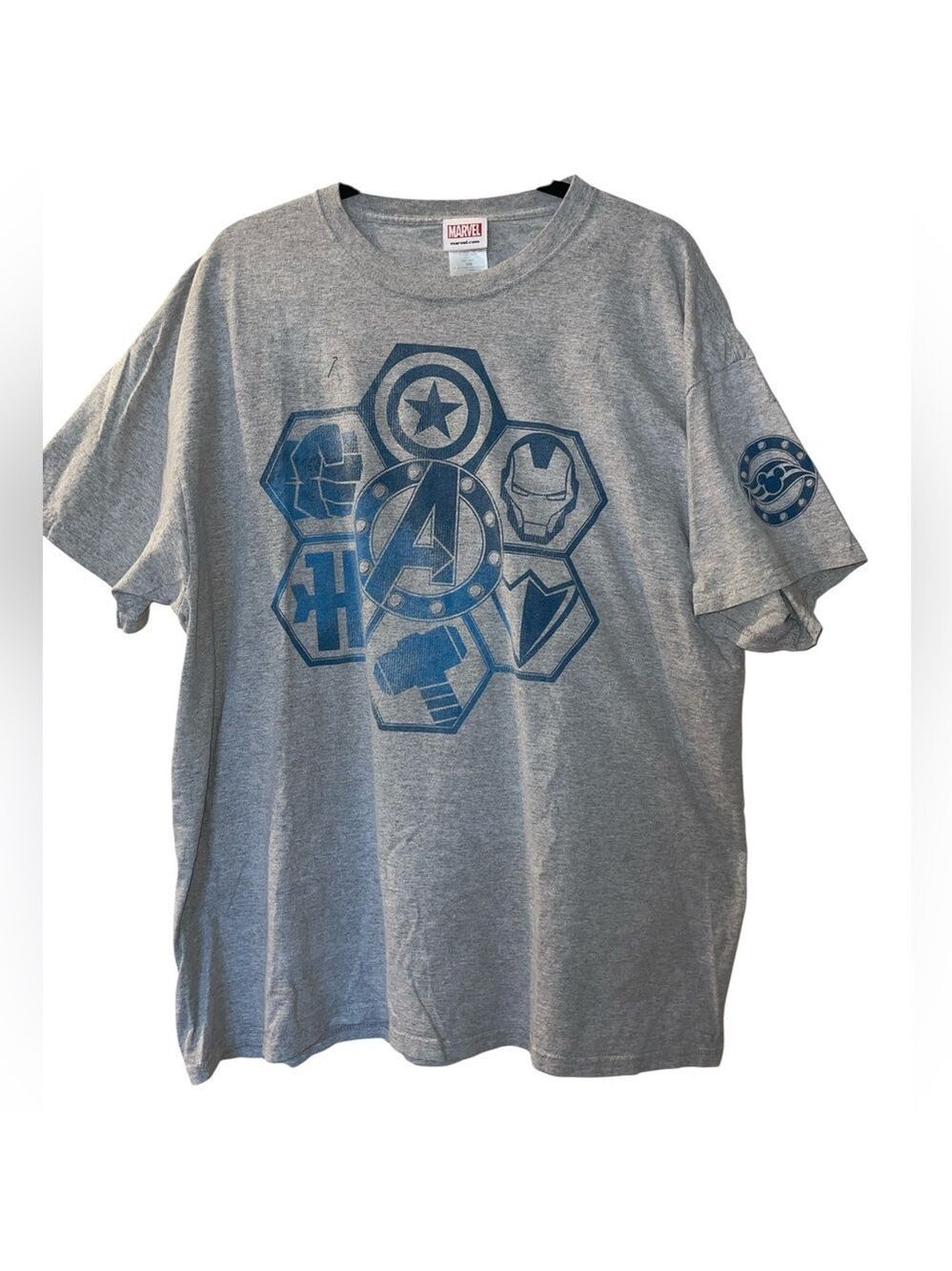Disney Marvel Avengers Men's Gray Graphic T-Shirt Size 2XL